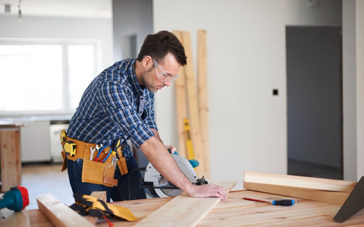 Carpentry & Joinery Services in Norfolk by Handyman Norfolk